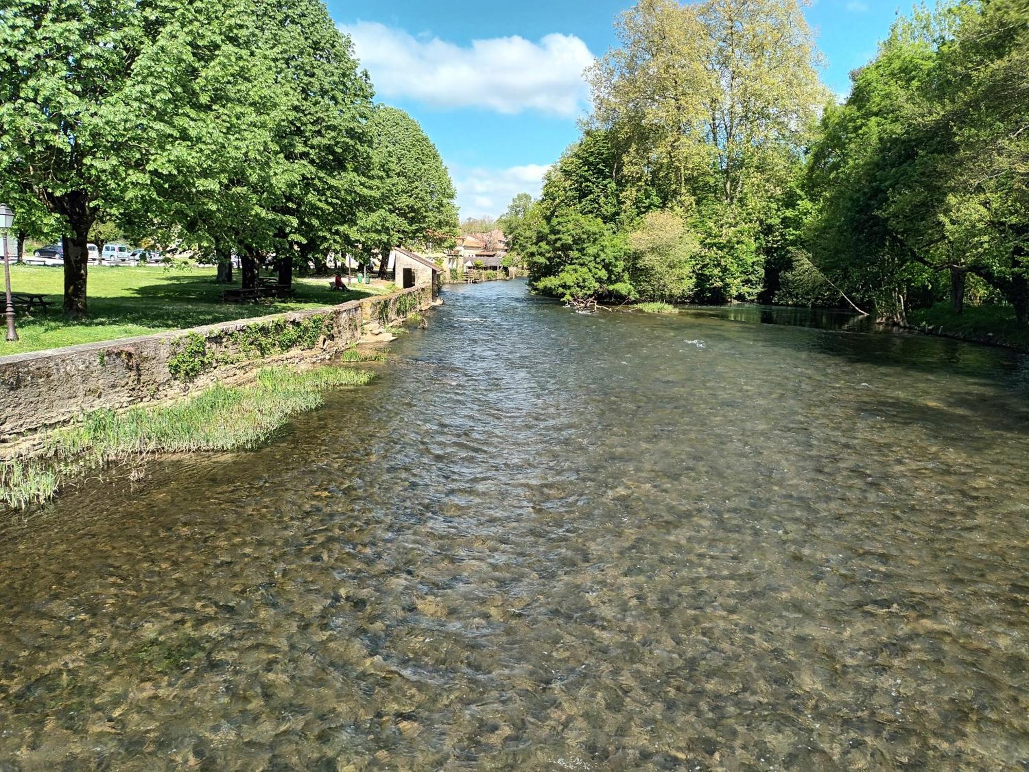 Au Bord De La Riviere Apartment Verteuil-sur-Charente Екстериор снимка